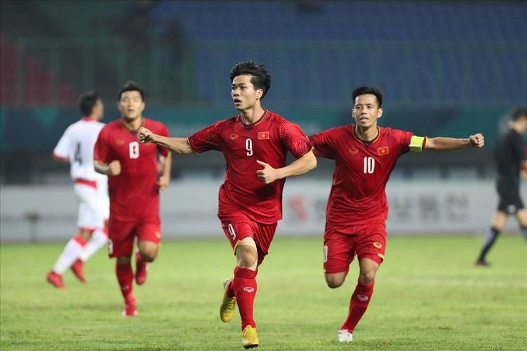 Cô đi Mà Kết Hôn Với Chồng Tôi